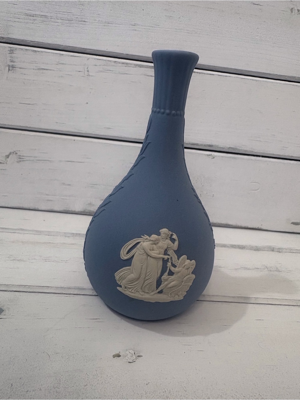 (209)Wedgwood Blue Jasperware-Style Bulb Vase with White Relief